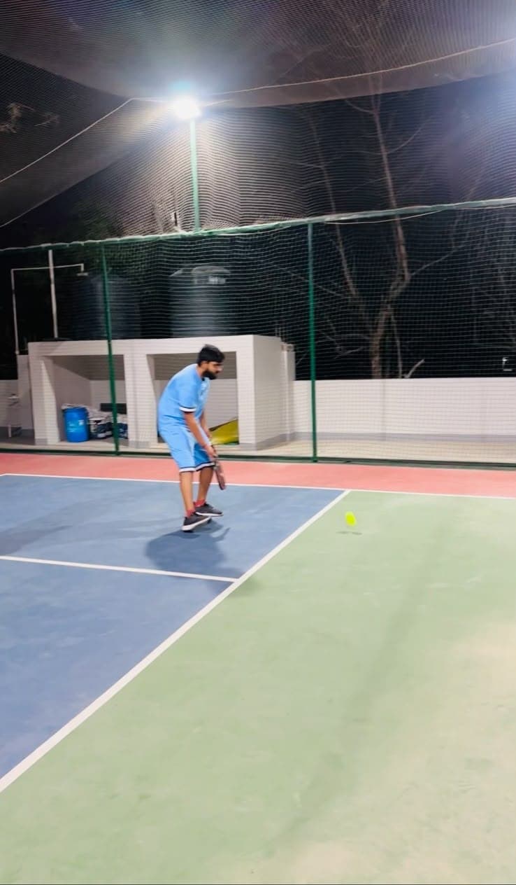 Waiting on the serve
